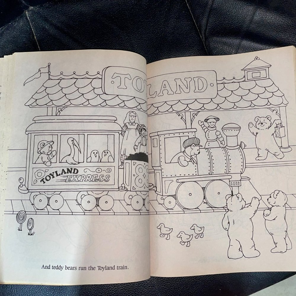 Christmas in Toyland vintage coloring book 1989 - Picture 11 of 14